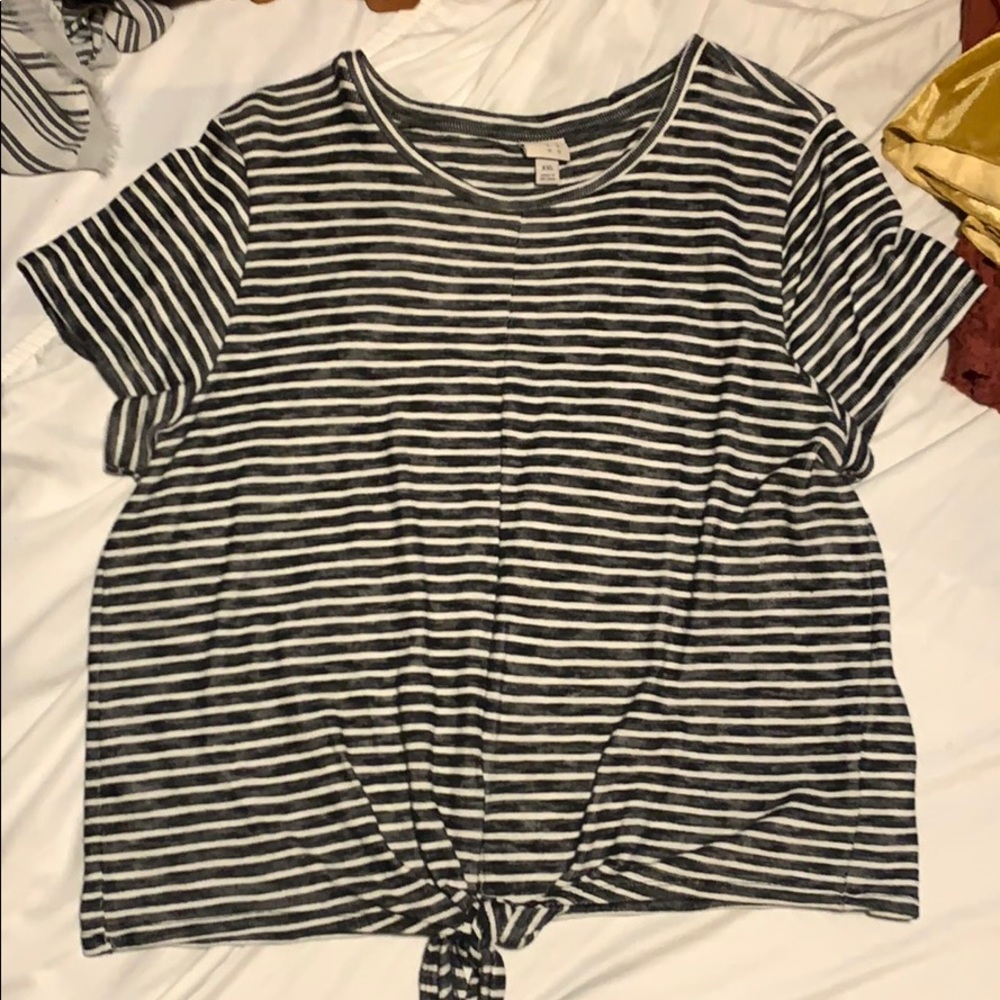 Tie top